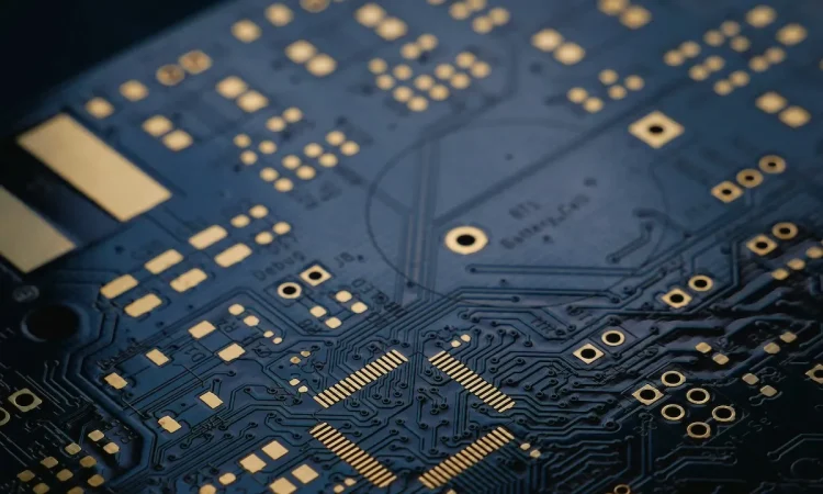 FuriosaAI CEO announcing LG AI Research partnership featuring RNGD chips in EXAONE platform