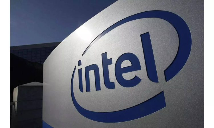 Intel leadership team with departing Products Chief Michelle Holthaus in strategic company restructuring