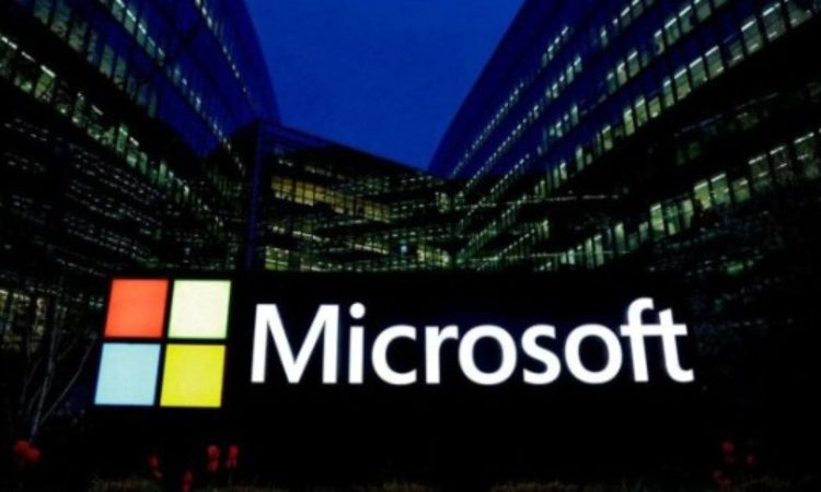 Microsoft and OpenAI executives discussing a non-binding deal to support OpenAI restructuring and AI partnership