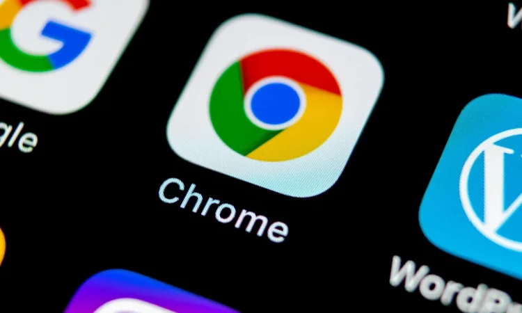 Google Chrome browser showcasing Gemini AI features for smarter browsing