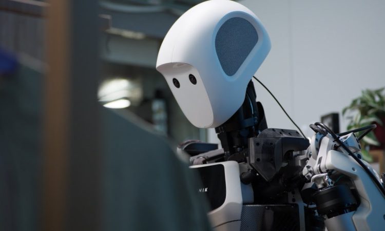 Gemini Robotics 1.5 AI robot performing multistep tasks using web intelligence