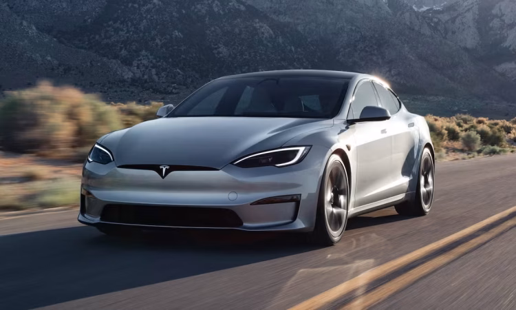 Elon Musk addressing Tesla and xAI employees amid staff burnout and mass departures