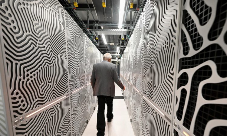 Alt: EU easing AI and privacy rules in response to Big Tech pressure