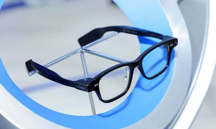 Alibaba Quark AI glasses showcasing sleek design and wearable AI features